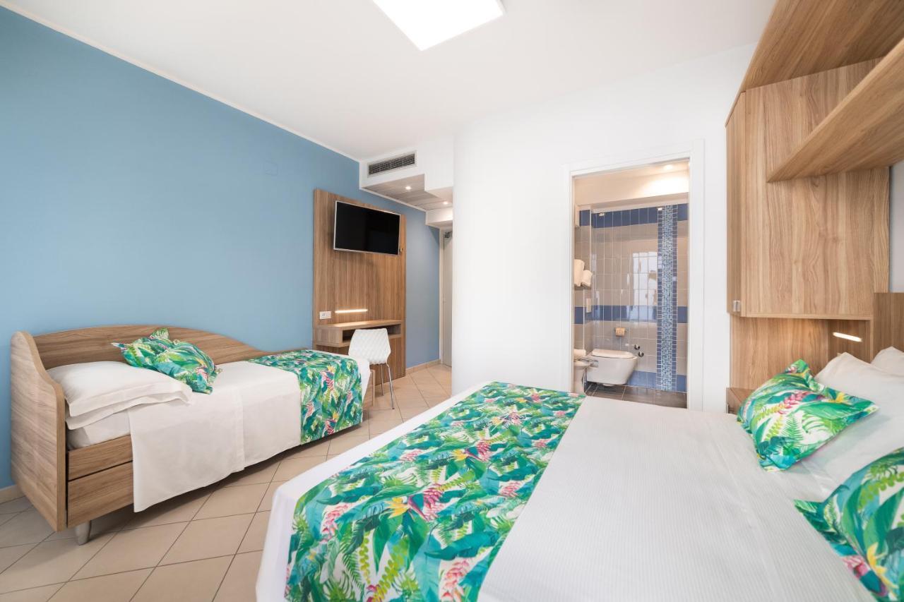 Hotel Amalfi - Smart Hotel Riccione Exterior foto